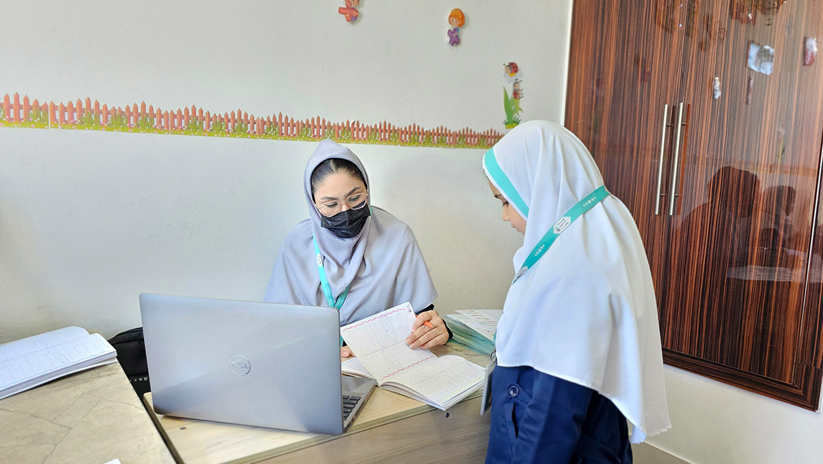 فرحناز رحیمی program at Raha Foundation