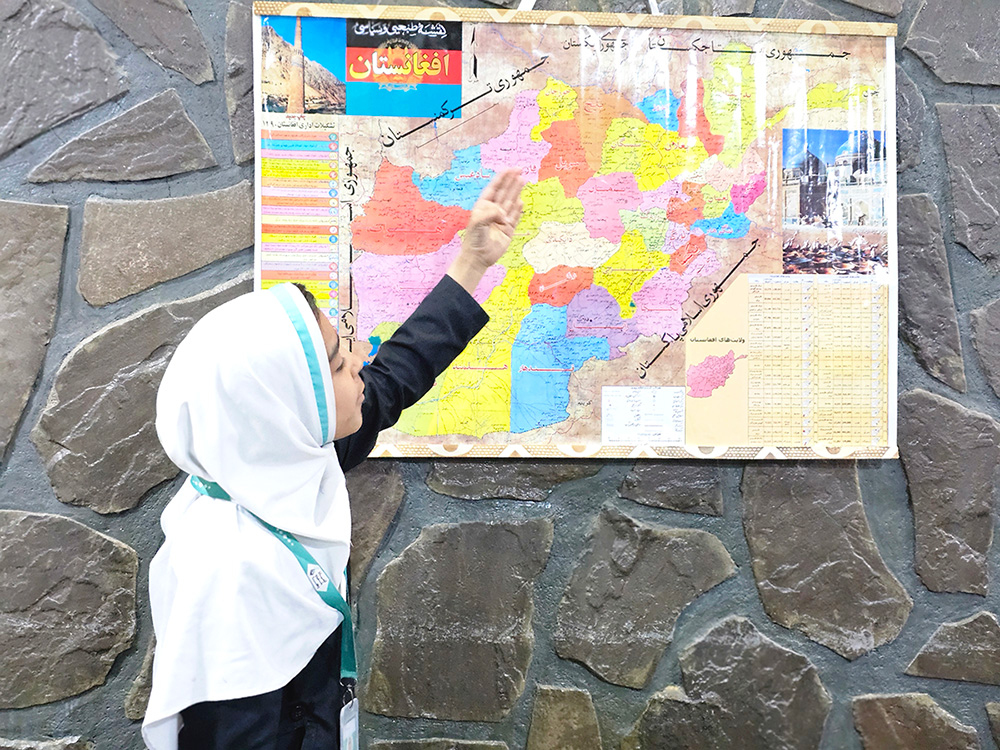حمایت از کودکان کار program at Raha Foundation