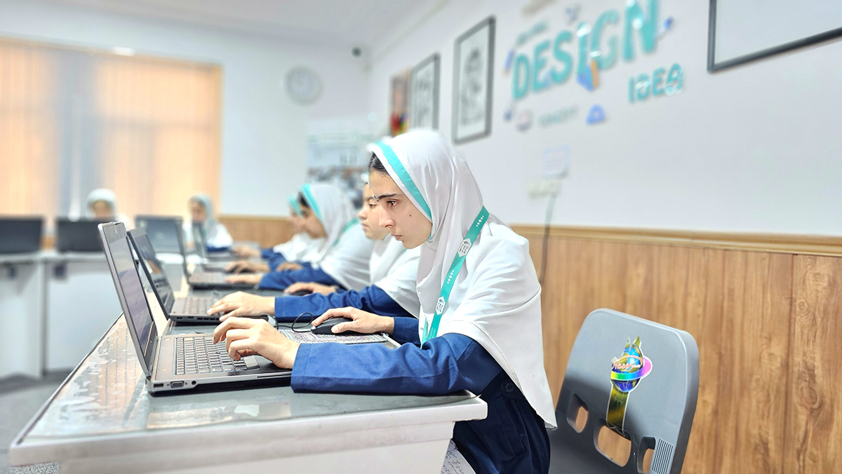د کمپیوټر او ګرافیک مهارتونه program at Raha Foundation