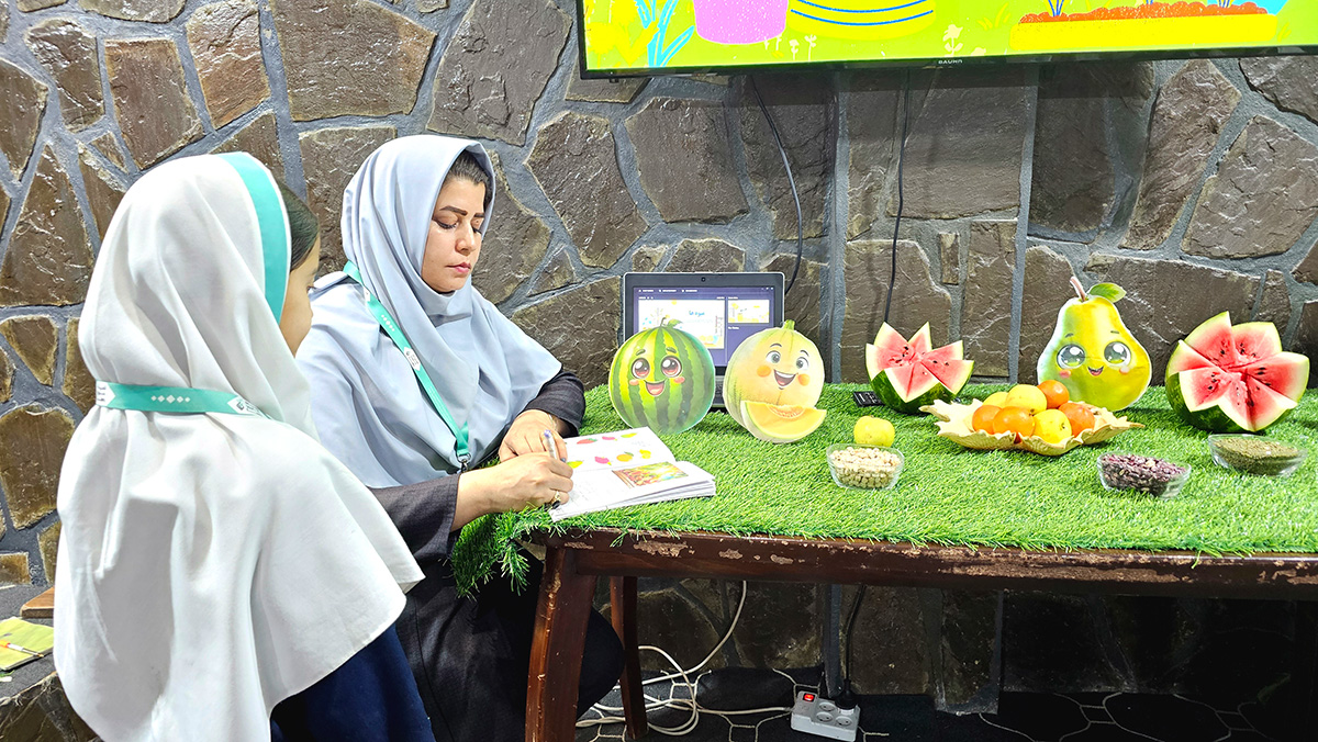 زرغونه محمدی program at Raha Foundation